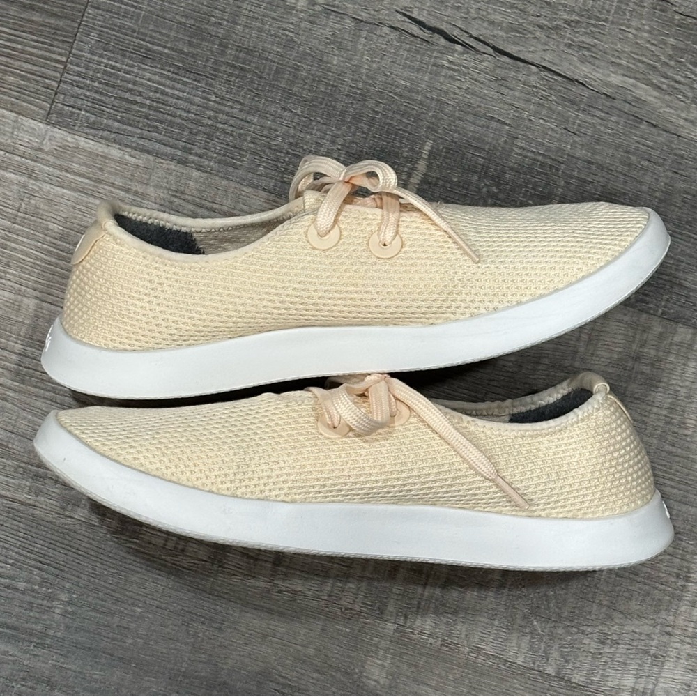 Allbirds Tree Skippers, Women's W10, Color: Hazy Oat/Light Beige-see pics, GUC